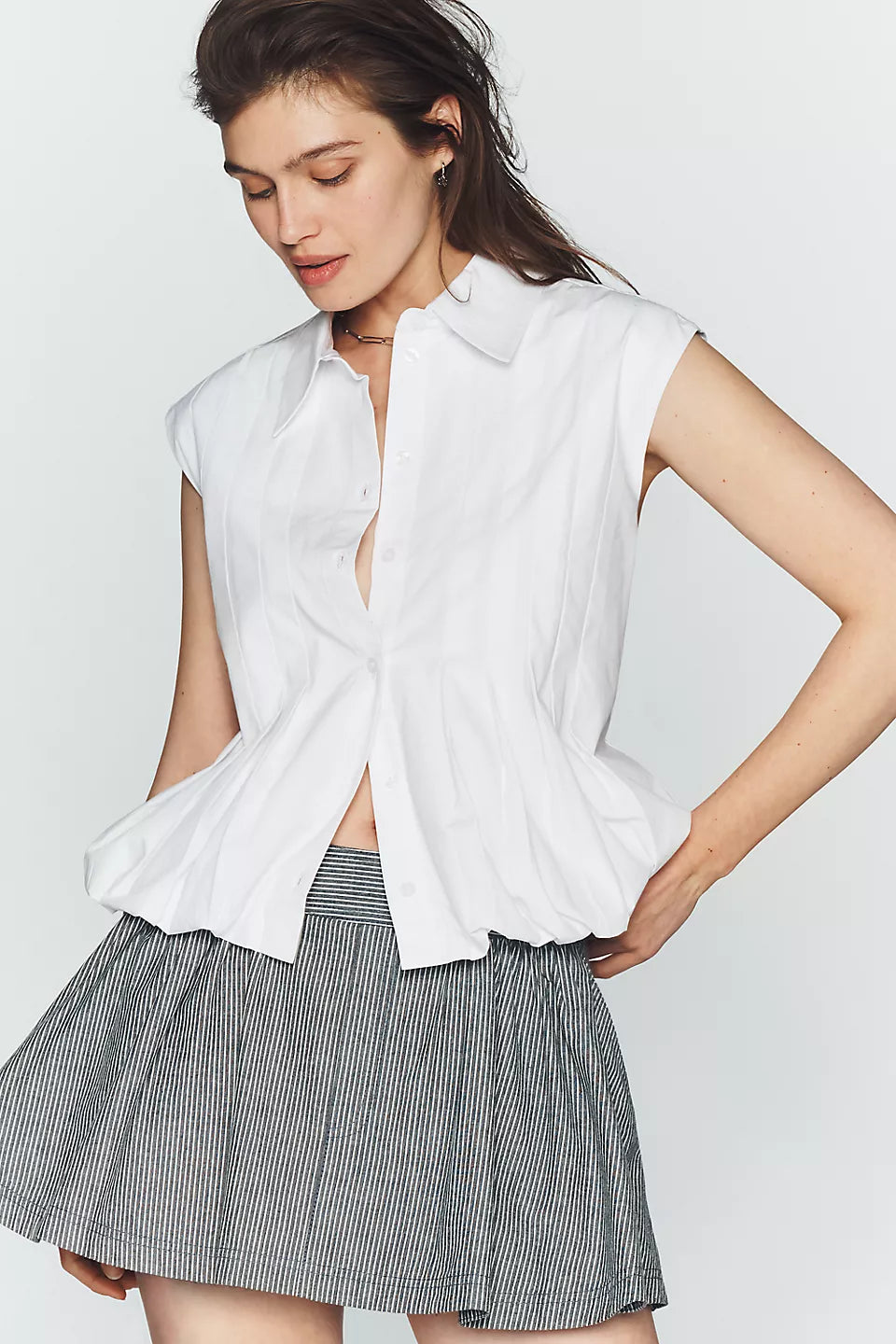 Maeve Sleeveless Pleated Bubble-Hem Buttondown Top