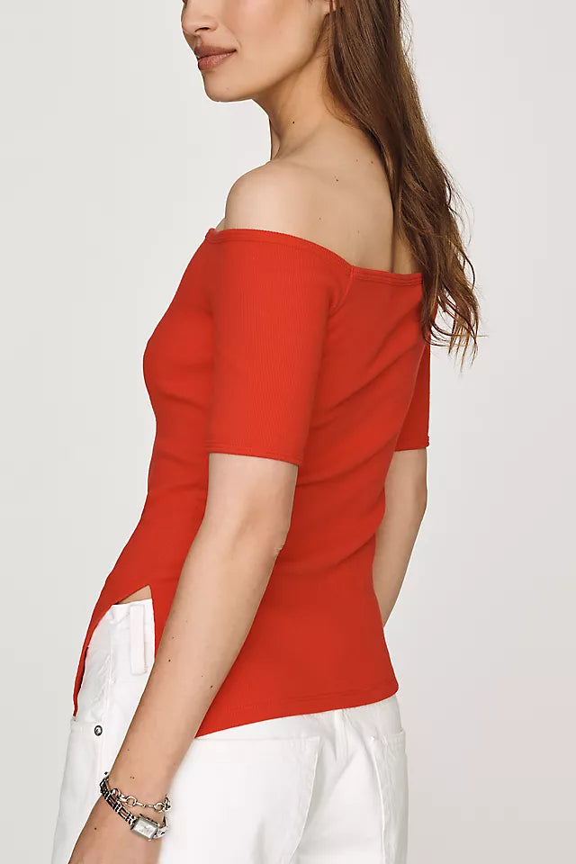 Oslo Off-the-Shoulder Tee